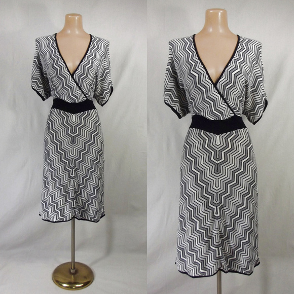 Nine West Dresses & Skirts - NINE WEST Sexy Chevron Knit Dress L